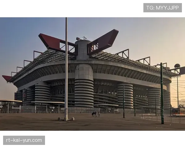 终场哨响，AC米兰球迷圣西罗响起嘘声抗议球队表现